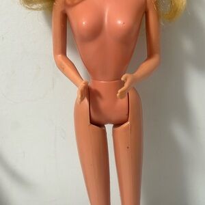 Vintage Mattel original 1977 Superstar Barbie